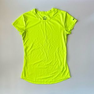 💋 NIKE Dri-Fit T Shirt